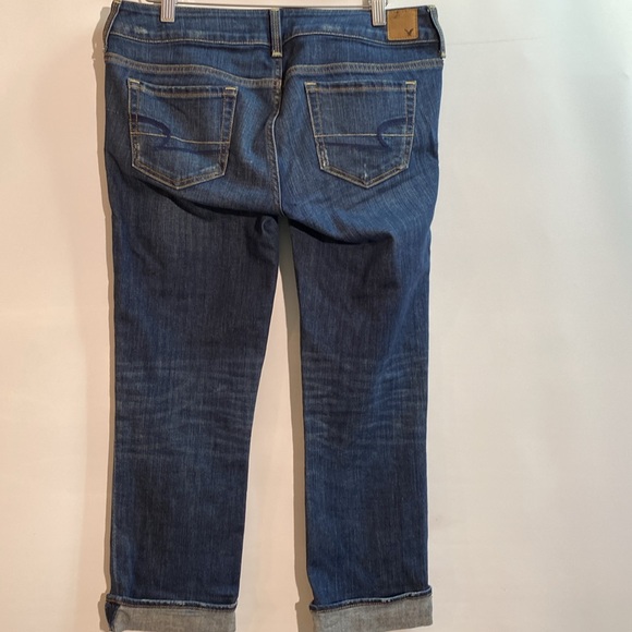 American Eagle - Artist stretch cropped jeans. Size 6 - Picture 2 of 12